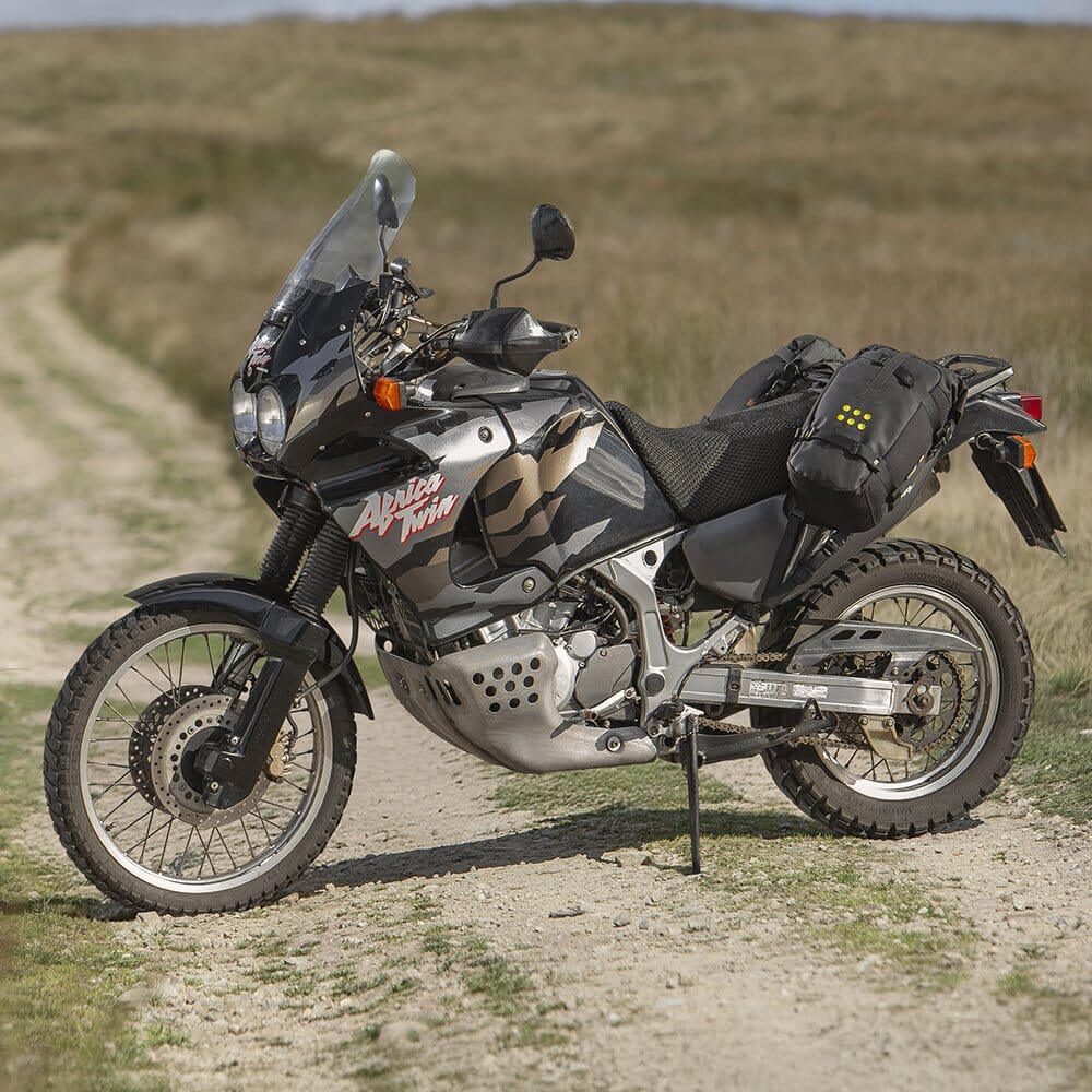 KRIEGA OS-BASE ADVENTURE (UNIVERSAL)